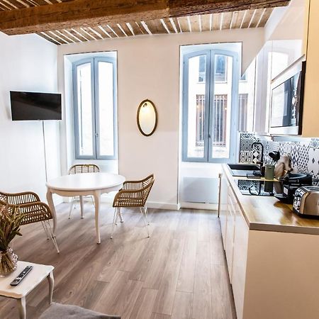 Douceur Au Coeur Du Panier Apartment Marseille Bagian luar foto