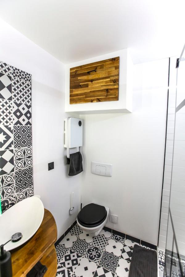 Douceur Au Coeur Du Panier Apartment Marseille Bagian luar foto